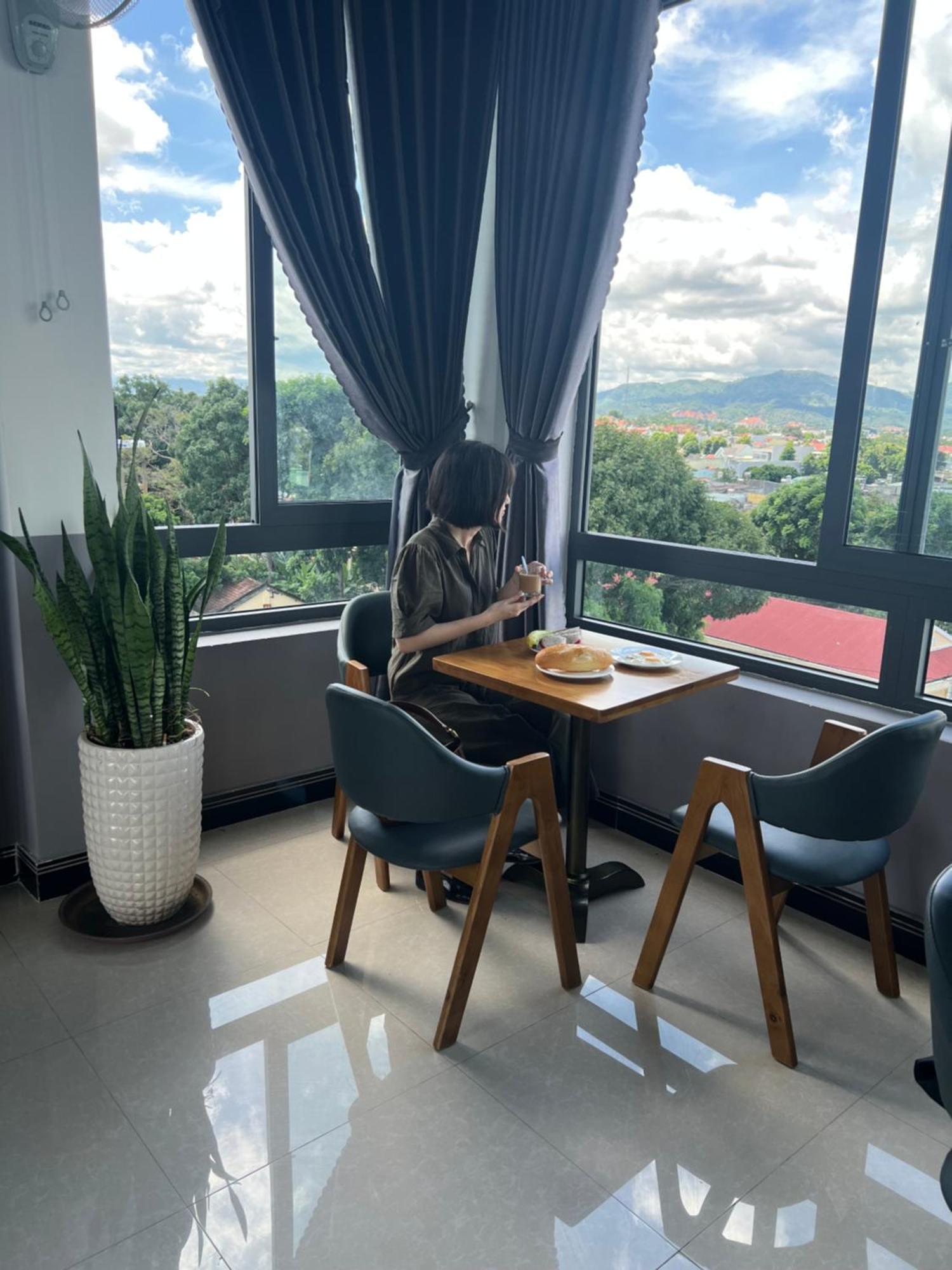 Thanh Thu 1 Hotel Tỉnh Kontum Kültér fotó